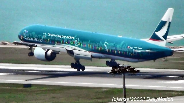 Boeing 777-300ER Cathay Pacific Spirit of Hong Kong Livery Landing in Hong Kong Airport. Plane B-KPB
