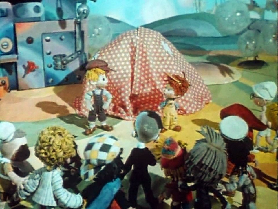 Незнайка за рулём (1972)