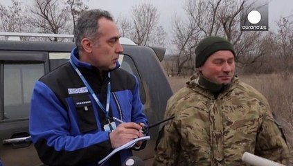 Ουκρανία: Αποσύρει ο στρατός τα βαρέα όπλα από τα μέτωπα - Ένταση στη Μαριούπολη