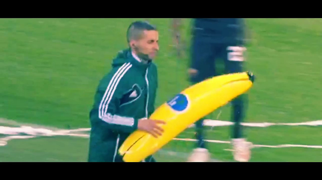Feyenoord fans throw Gervinho a giant bannana during Feyenoord vs AS Roma