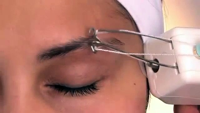 Electric Beauty threader is available in pakistan call; 03007986016 mytelemall.pk