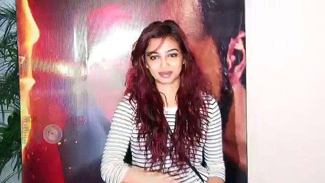 Badlapur Celeb Review Varun Dhawan, Radhika Apte, Tabu At Screening