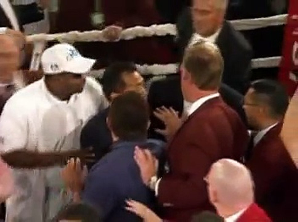 Bob Sapp vs. Mike Tyson