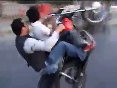 Pakistani top wheelers - talent of pak - amazing bike wheeling - hdentertainment