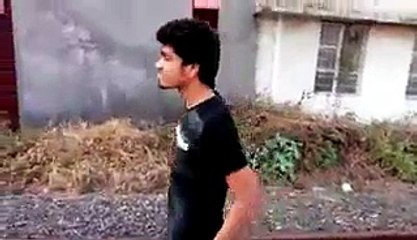 Dangerous Train Accident Video - hdentertainment