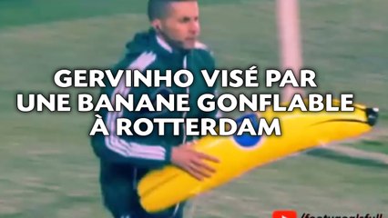 Une banane gonflable lancée sur Gervinho en Ligue Europa
