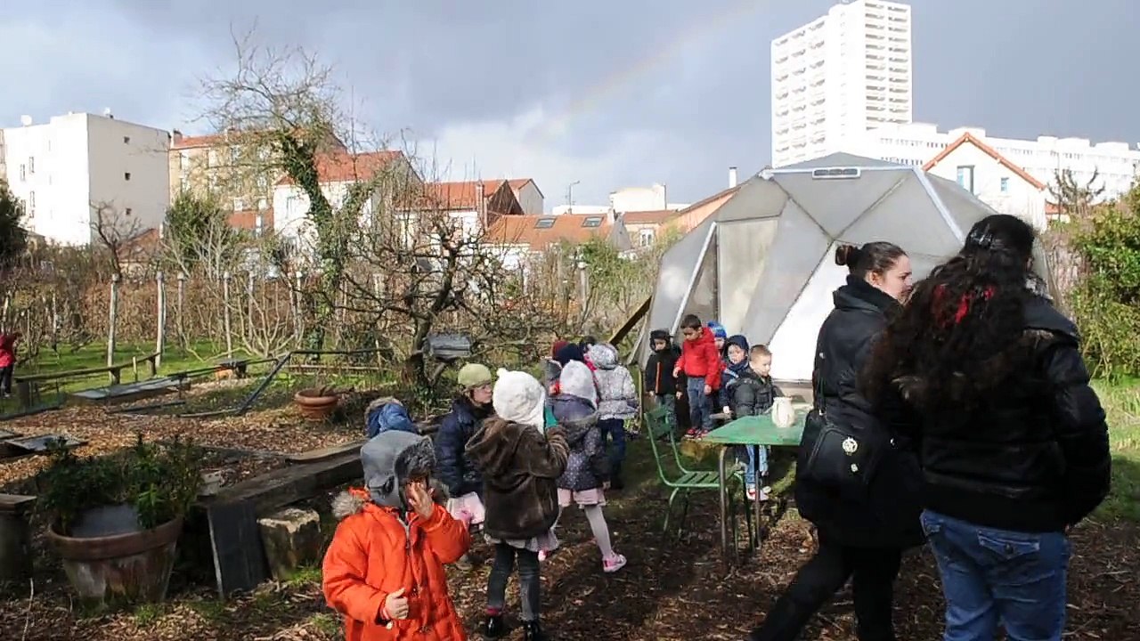 Les enfants du centre de loisirs de l'école Elisa Lesourd