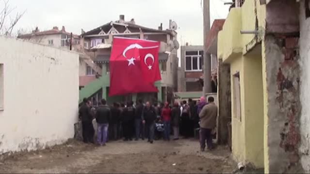 Doğubayazıt'ta 3 Askerin Şehit Olması - Piyade Er Akın Buluş'un Babaevi