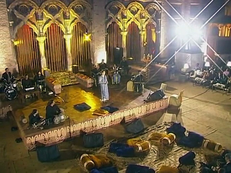 Shabnam Majeed - La Phir Ek Baar Wohi Badah-o-Jam Aye Saqi (Aitchison College Special)