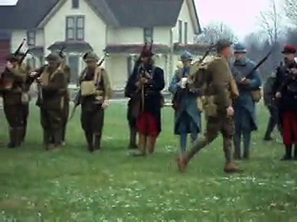 WW I FRECH, AMERICAN TROOPS CALL TO DUTY