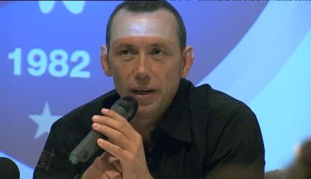 Hand - Justice : Canayer n'y croit pas