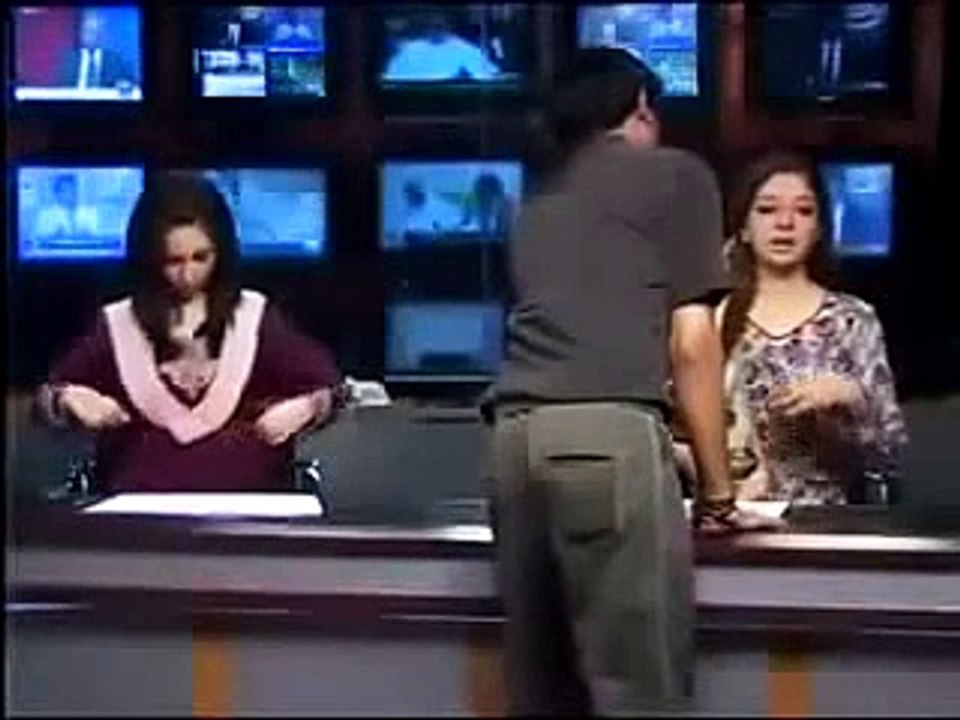 Pakistani Funny Clips 2017 News Anchor Behind The Scene Funny Moments funny videos | funny clips | funny video clips | comedy video | free funny videos | prank videos | funny movie clips | fun video |top funny video | funny jokes videos | funny jokes vide