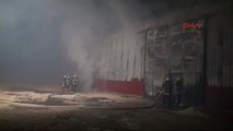 Gaziantep'te Ahşap Palet Atölyesinde Yangın