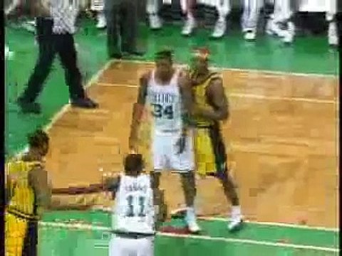 Ron Artest Serenades Paul Pierce