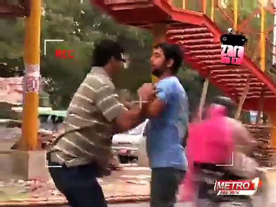 Zara Hut Kay Pagal Pakistani Funny Clips funny videos | funny clips | funny video clips | comedy video | free funny videos | prank videos | funny movie clips | fun video |top funny video | funny jokes videos | funny jokes videos | comedy funny video