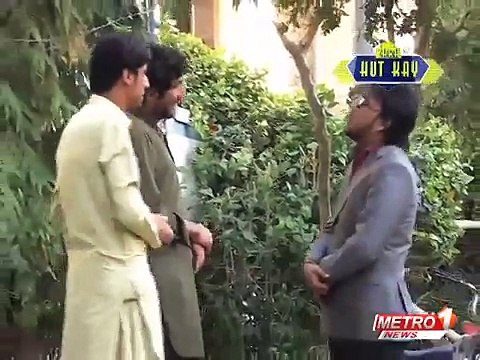 Zara Hut Kay 2014, Mera baap, Desi Funny Clips funny videos | funny clips | funny video clips | comedy video | free funny videos | prank videos | funny movie clips | fun video |top funny video | funny jokes videos | funny jokes videos | comedy funny video
