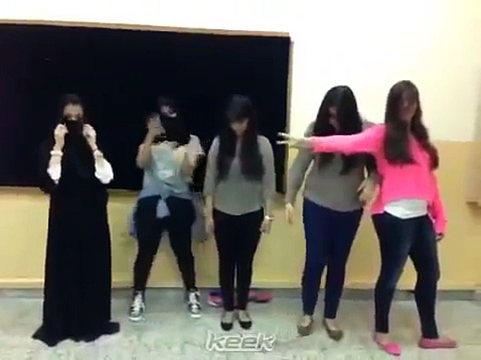 Arabic girls dancing | HD |