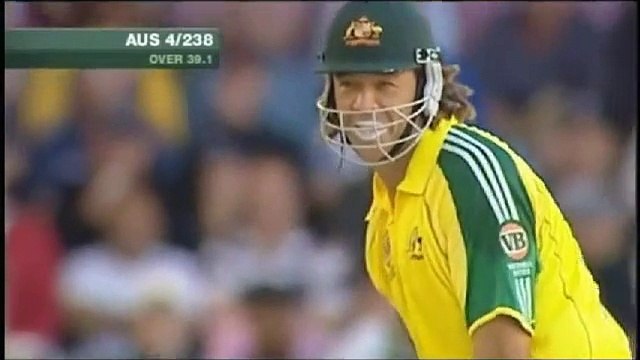 Clarke helped Sri Lanka to get Symonds out!