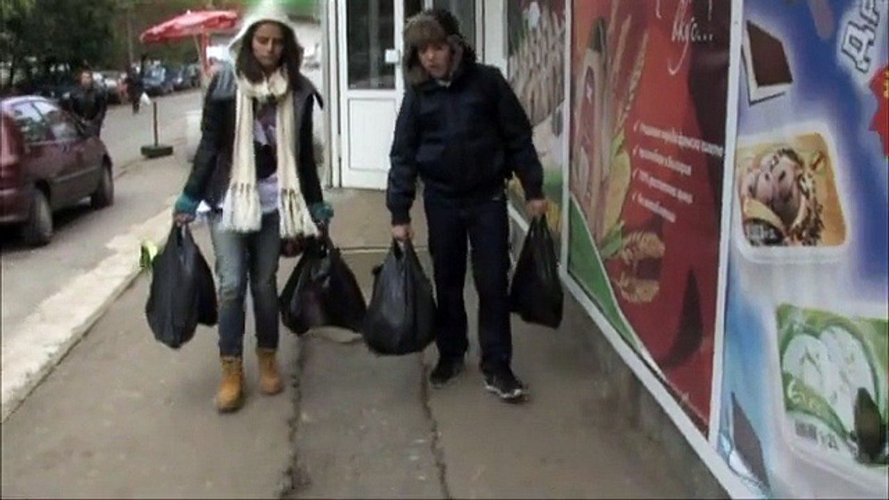 Съдби на кръстопът 27.02.2015 Момиче бяга от вкъщи заради непосилни грижи за домакинството