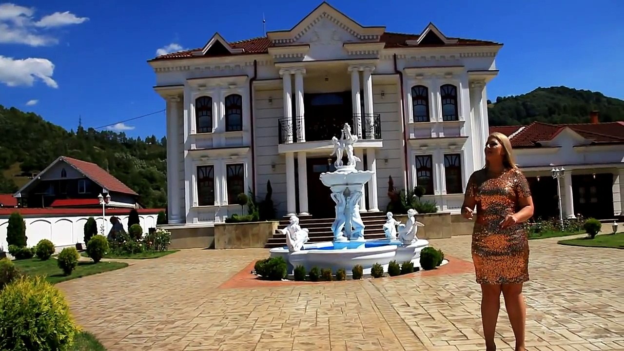 Nicoleta Guta - Sunt boier, sunt om cinstit , Manele Noi 2014 , Muzica Noua Download (HD)