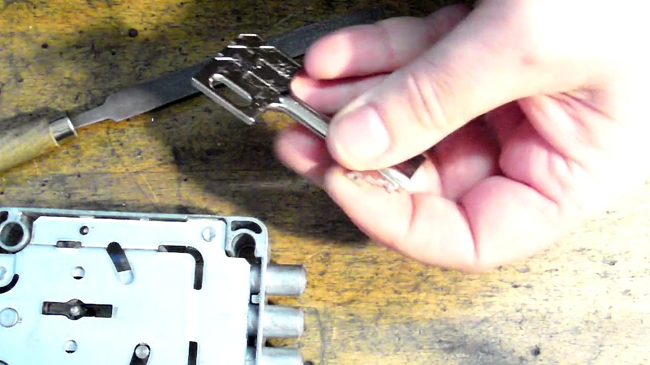 Tresorschloss Schlüssel erneuern Anfertigen