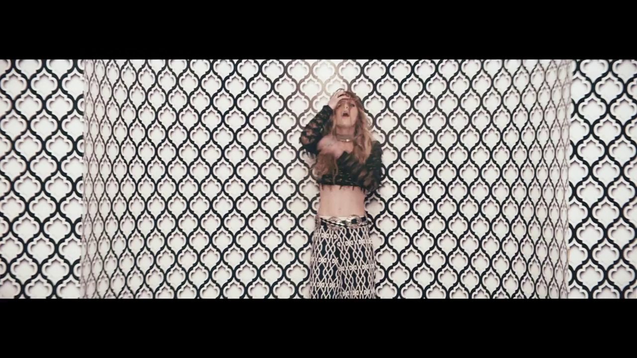 Zella Day - Hypnotic (Official Video)
