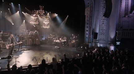 ‘Holy Spirit’ – Awe - Inspiring Kari Jobe