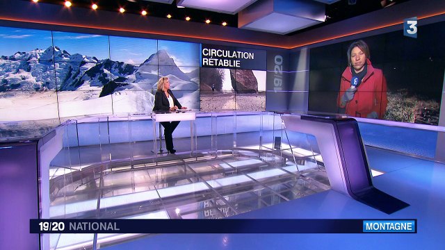 La route bloquée par des roches, à nouveau ouverte