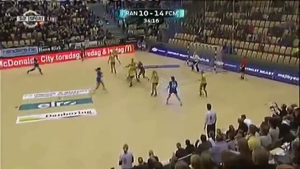 Une action de handball digne d'une anime japonaise