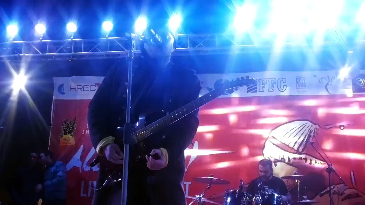 Ali Azmat Jism Live from Concert