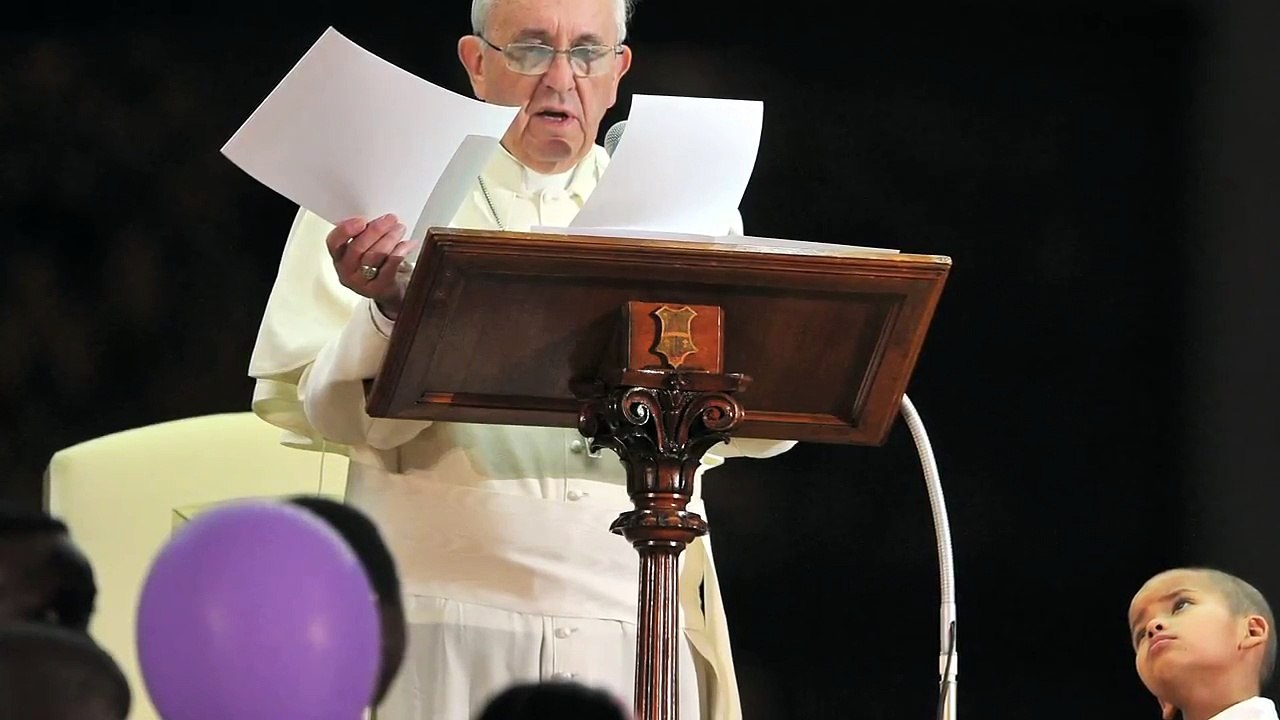 Pope Francis' gaffes - in 60 seconds.