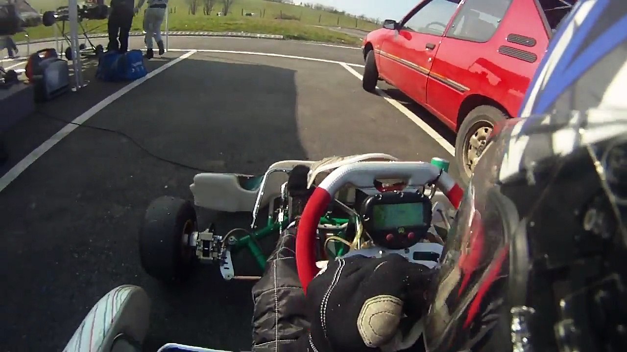 Karting TonyKart Rotax Max à Pusey le 05-03-2011_Run-6 (720p)