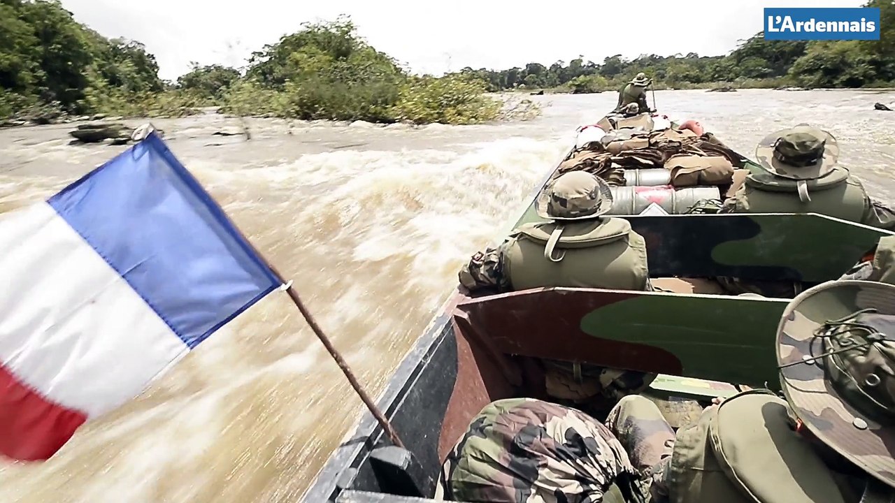 Guyane : premier jour en pirogue avec le 3e RG