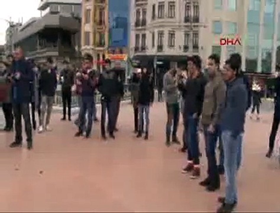 Taksim'de pankart açan mühendislere gözaltı