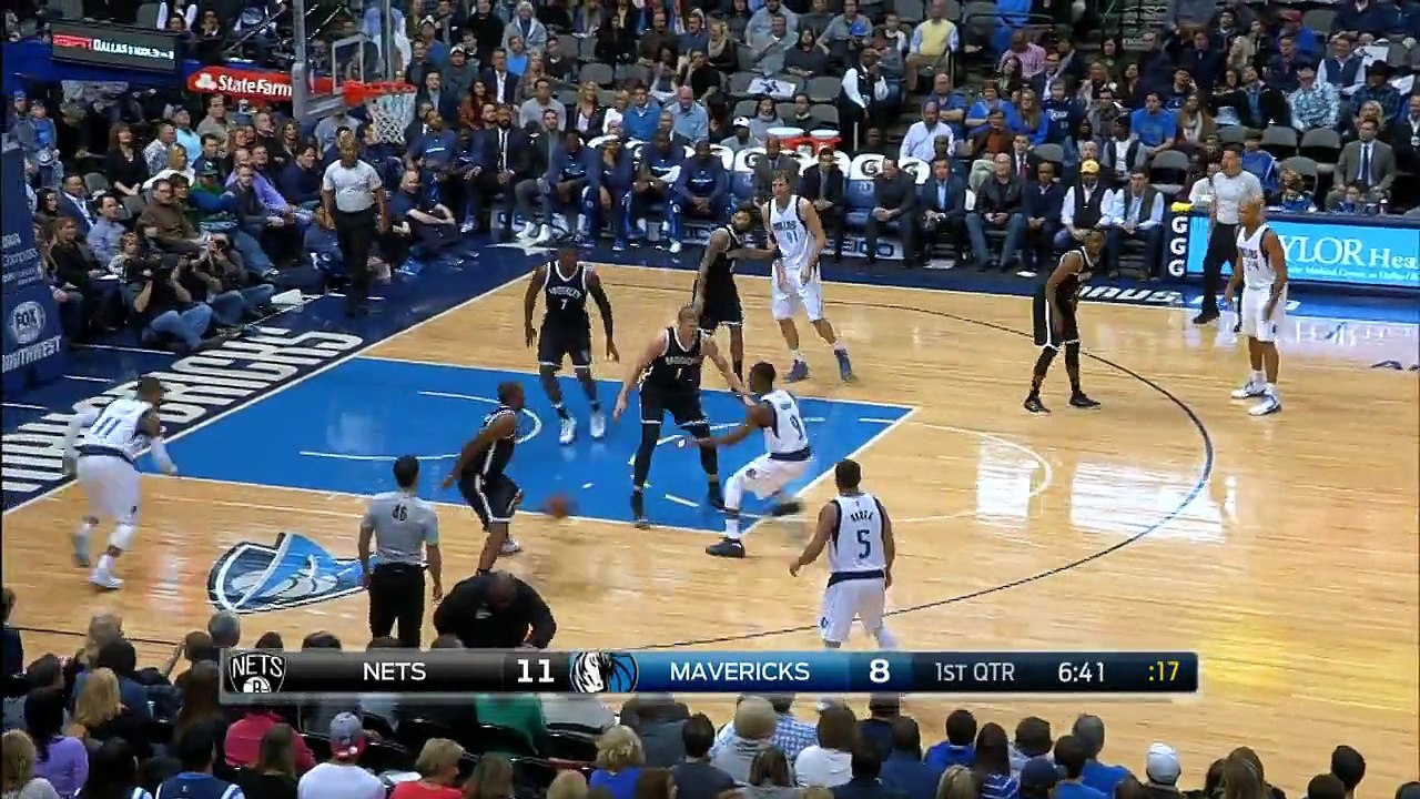 Monta Ellis Converts Amazing 360 Reverse Layup