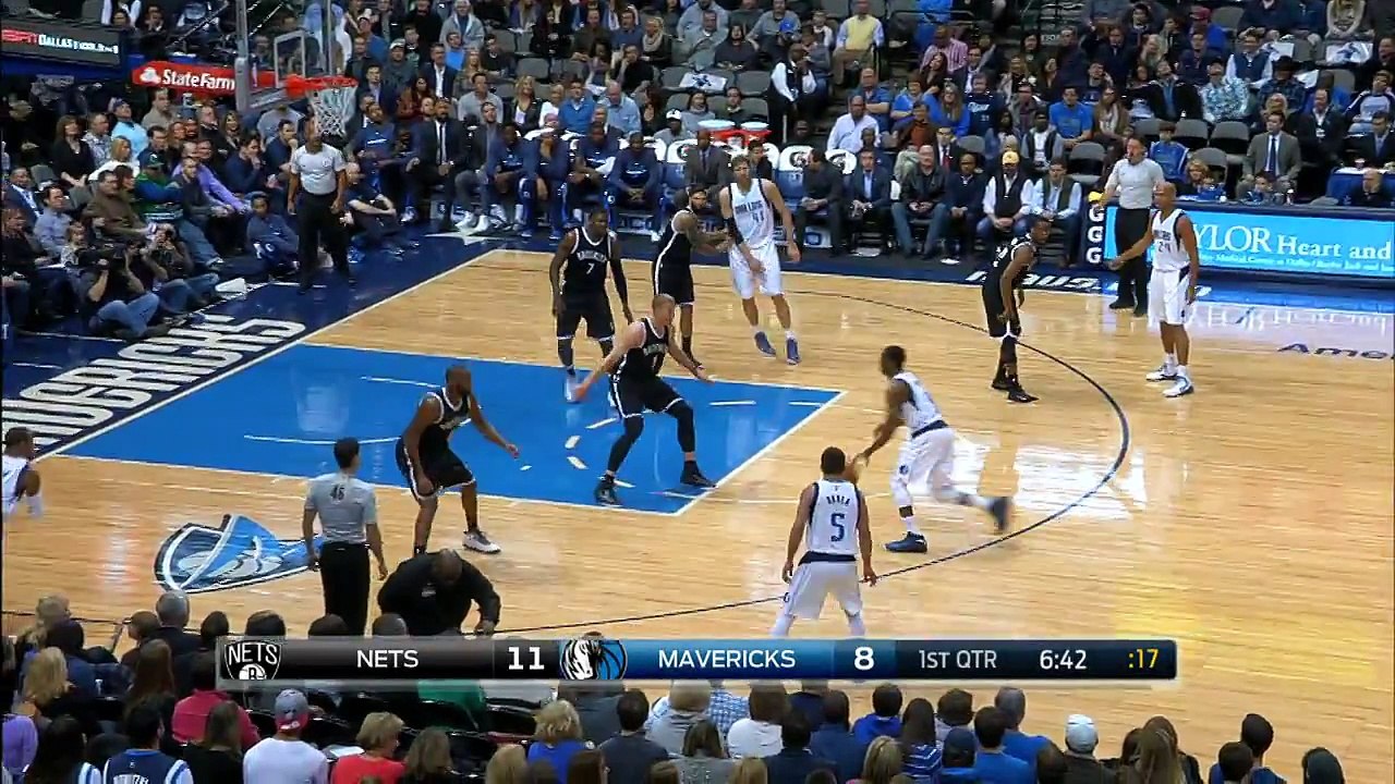 Monta Ellis Converts Amazing 360 Reverse Layup.