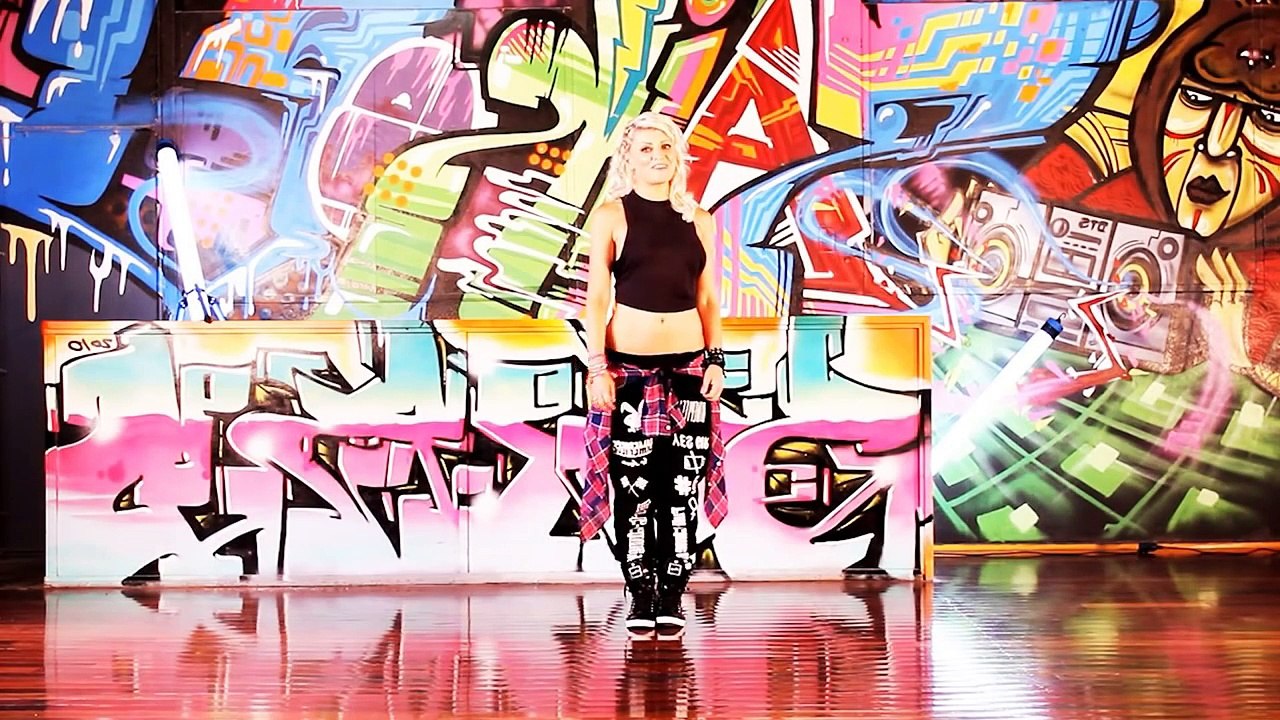 'Uptown Funk' Tutorial... choreography by Jasmine Meakin (Preview only).