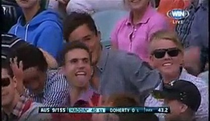 Spectator takes a one handed catch