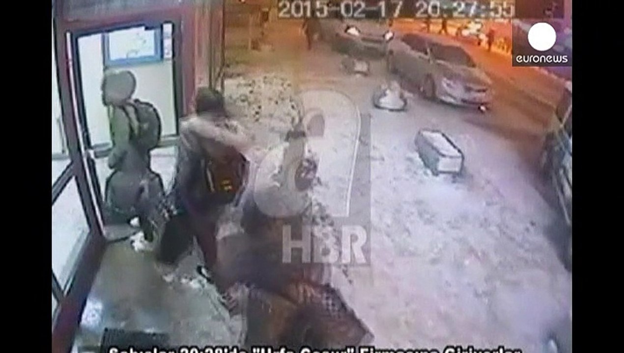 Sicherheitskameras zeigen britische Mädchen vor Ausreise nach Syrien