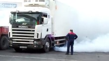 Scania Turbo-exhaust backfire!!