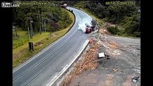 Truck Crash – Dangerous road!!