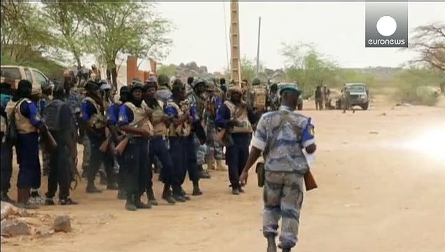 Mali : les rebelles touaregs retardent la signature d'un accord de paix
