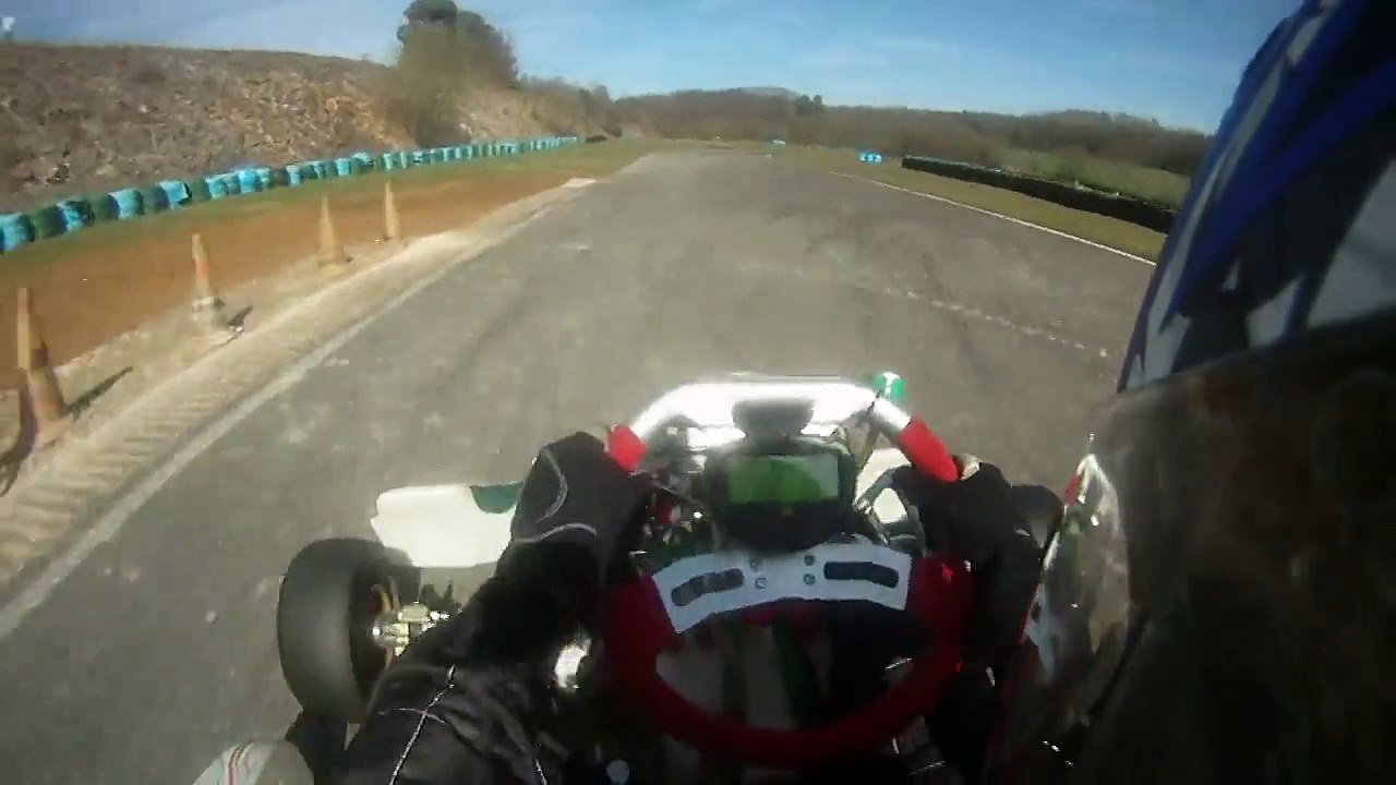 Karting TonyKart Rotax Max à Autoreille le 20-03-2011_Run-2 (720p 60fps)