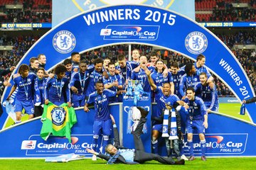 Chelsea vence Tottenham na final da Copa da Liga Inglesa