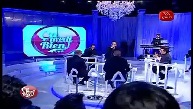 هههه ميڤالو يفرك فيهم على الباجي و المرزوقي