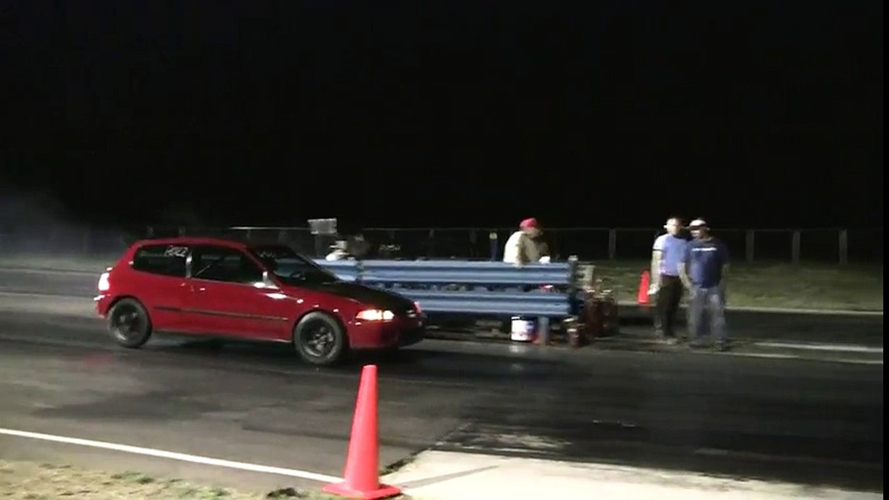 EG hatch vs EG hatch - All motor civic battle