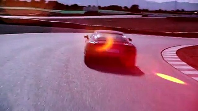 Audi R8 2015 en circuito