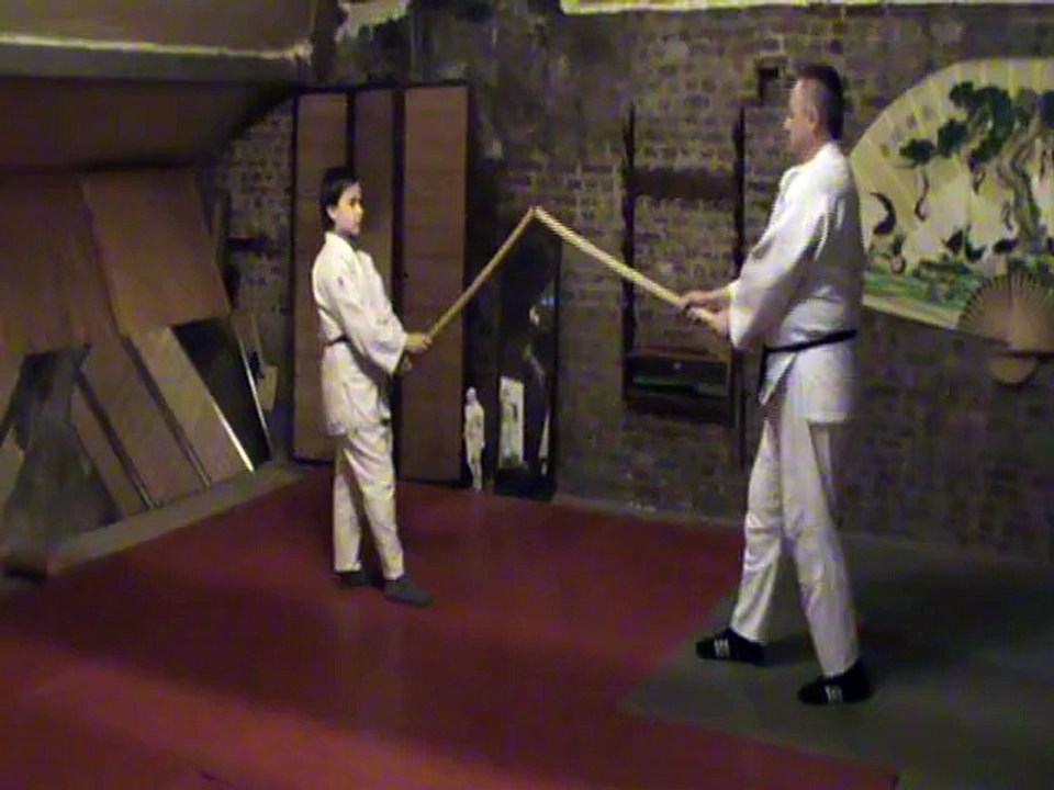 Ken : jodan tsuki awase migi kiri gaeshi