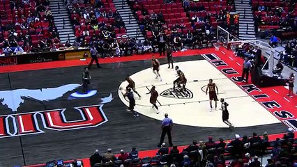 Pete Rakocevic amazing two-handed dunk.