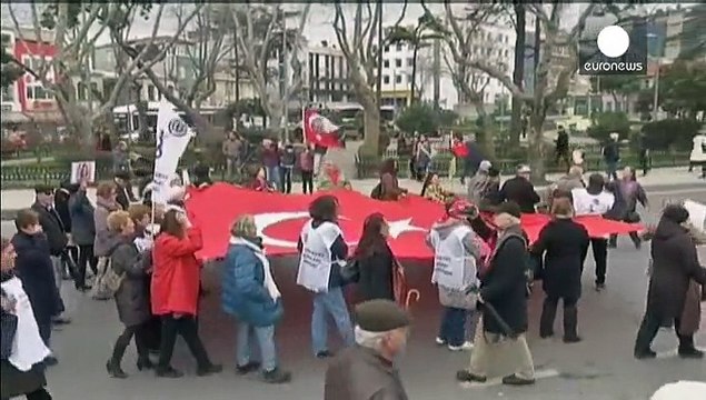 Rally in Istanbul to denounce violence against women